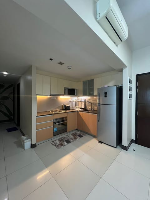 Family Twin Room | Private kitchen | Fridge, microwave, stovetop, rice cooker