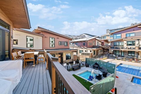 Superior Townhome | Terrace/patio