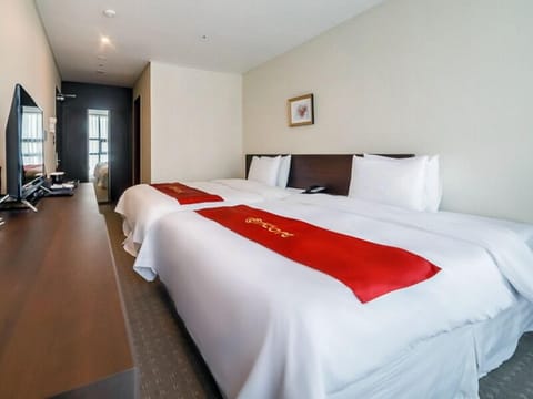 Family Double Room | Free WiFi