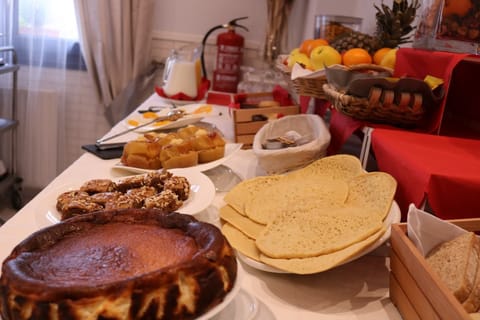 Daily buffet breakfast (EUR 9 per person)