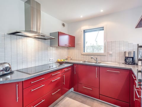 Countertop, Cabinetry, Property, Building, Kitchen Sink, Furniture, Sink, Tap, Kitchen, Purple