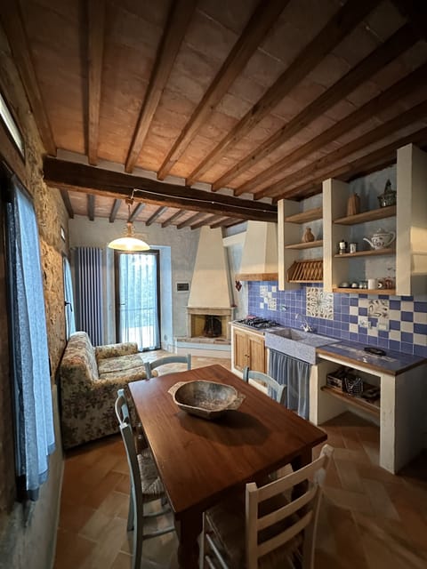 Apartment, 2 Bedrooms | Living area