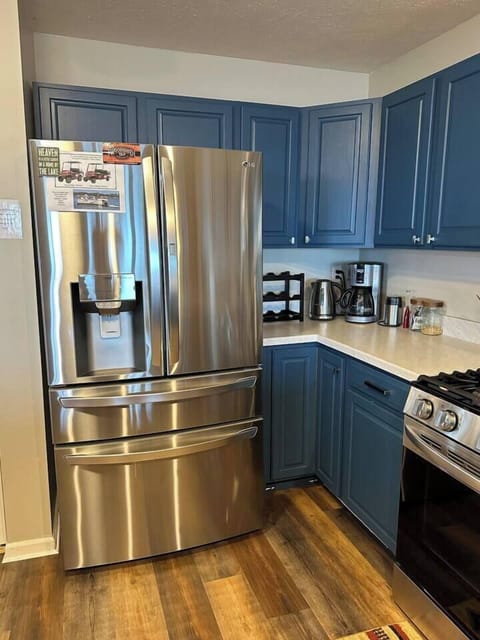 F3341dee f1f7 43e7 a5e0 84322f6901f3