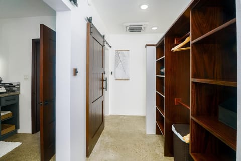 Sand Castle Vista - Spacious 4-Bed Villa in Placencia Village w/ Pool (3767)