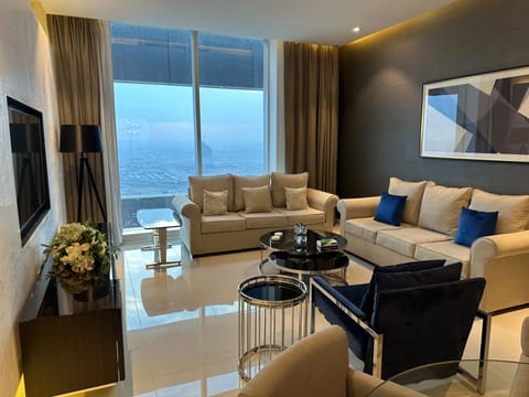 Royal Suite | Living area | Flat-screen TV