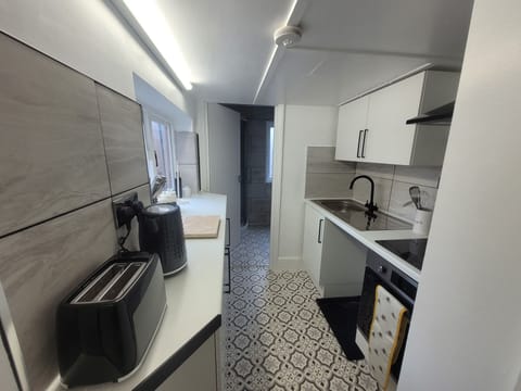 Apartment | Private kitchen | Fridge, oven, stovetop, electric kettle