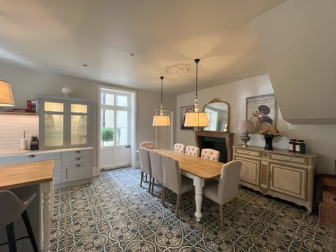 Kitchen breakfast room