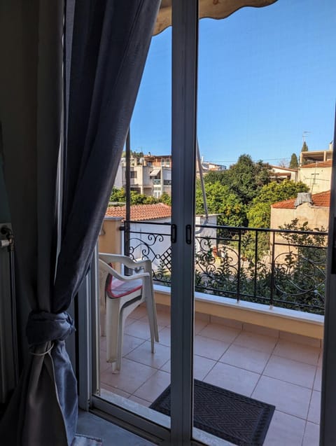 Apartment | 2 bedrooms, desk