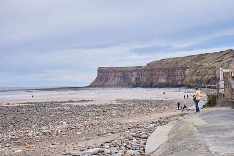 The Lobster Pot, Saltburn-by-the-Sea - Host & Stay