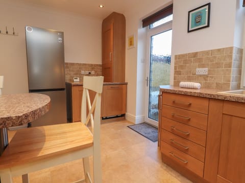 Fridge, dishwasher, electric kettle, toaster