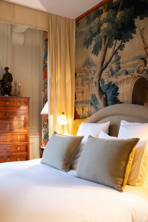 Superior Suite, Ensuite, Garden View (Suite Boisdenier ) | 1 bedroom, Egyptian cotton sheets, premium bedding, down comforters