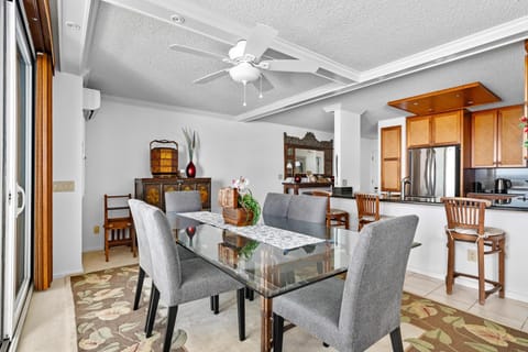 Lovely dining area with seating for you guests