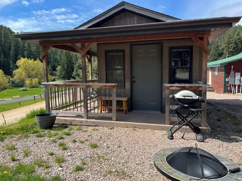 Classic Cabin | Terrace/patio