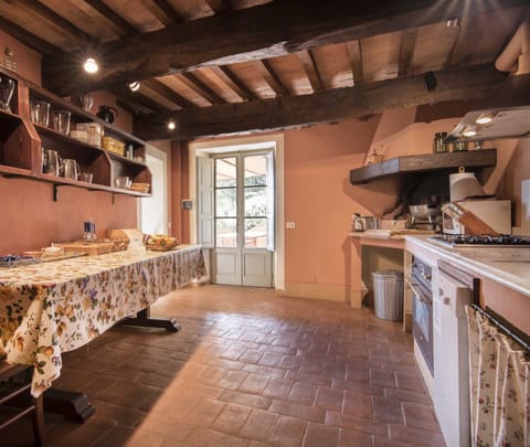 Exclusive Villa, Private Pool | Private kitchen | Toaster, highchair, cookware/dishes/utensils