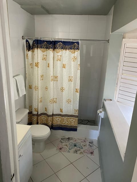 Comfort Apartment | Bathroom