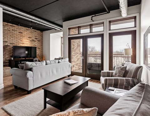 Luxury Condo | Living area