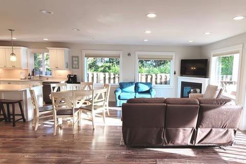 Open concept kitchen / dining / living with ample space for all to get cozy.