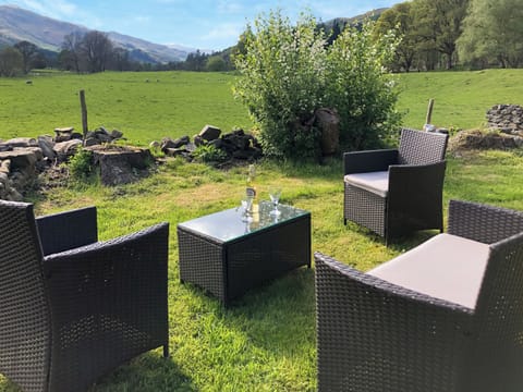 Sitting-out-area | Bridge Park, Killin