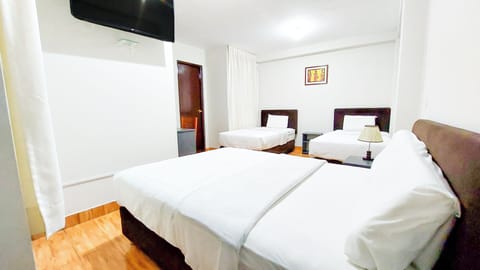 Family Triple Room | Free WiFi, bed sheets