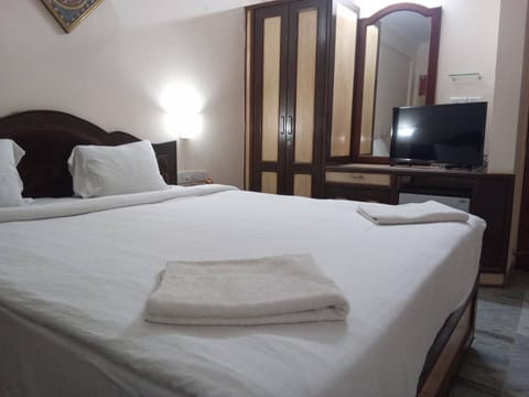 Deluxe Room | Free WiFi