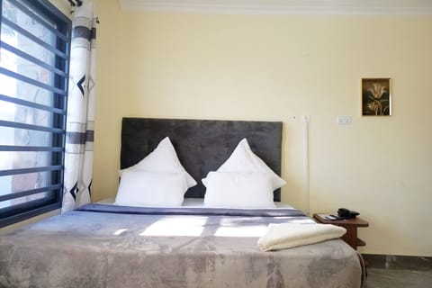Double Room | Premium bedding, desk, laptop workspace, free WiFi