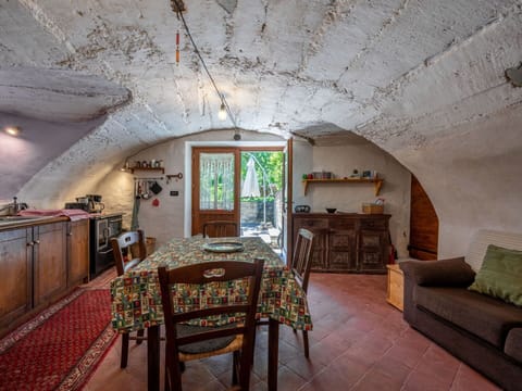 Table, Picture Frame, Furniture, Property, Cabinetry, Wood, House, Lighting, Interior Design, Chair