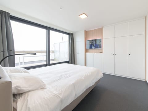 Property, Furniture, Building, Comfort, Wood, Shade, Bed Frame, Pillow, Bed