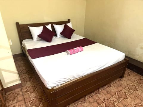 Standard Double Room, Mountain View | Select Comfort beds, individually furnished, desk, soundproofing