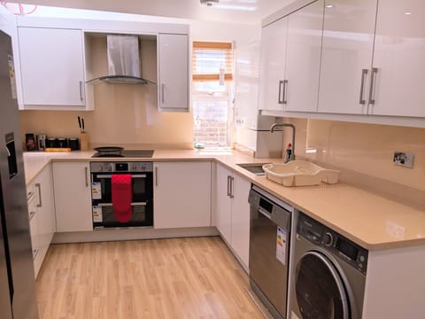 Apartment | Private kitchen | Fridge, microwave, oven, stovetop