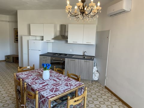 Sky, Table, Furniture, Daytime, Property, Plant, Mountain, Azure, Chair, Nature