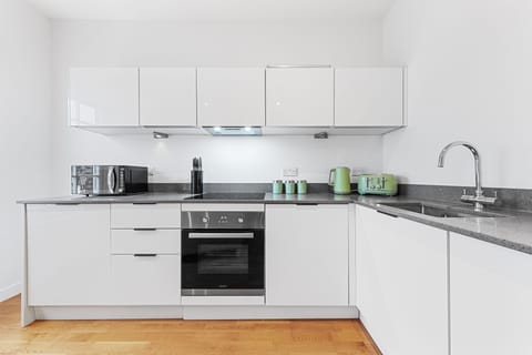 Apartment | Private kitchen | Fridge, microwave, oven, stovetop