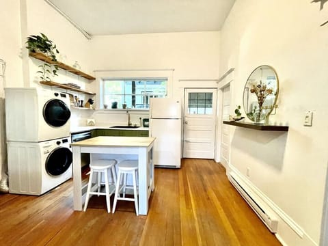 Kitchen with Washer/Dryer and Dishwasher