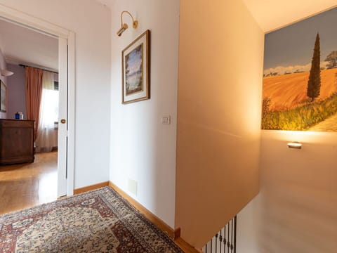 Property, Picture Frame, Wood, Interior Design, Floor, Wall, Flooring, Paint, Real Estate, Hardwood