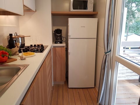 Building, Cloud, Furniture, Window, Sky, Azure, Wood, Interior Design, Shade