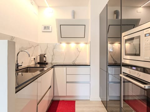 Sky, Plant, Building, Tree, Shade, Real Estate, Landscape, Facade, Cloud, Apartment