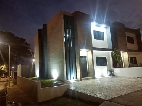 Image picker 9889F10F E7F6 4568 9586 2476CC386807 20863 000003414DD1C1D7