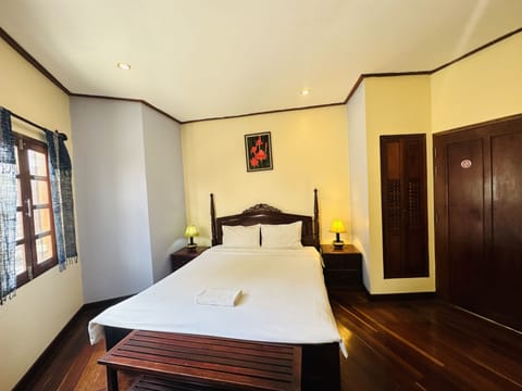 Superior Double Room | Premium bedding, down comforters, individually furnished, desk