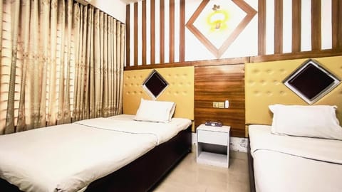 Deluxe Twin Room | Desk, soundproofing, free WiFi, bed sheets