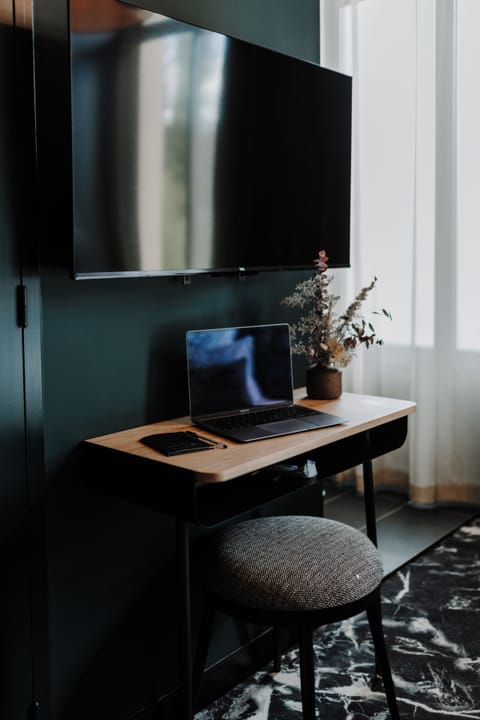 VOGUE | Minibar, in-room safe, individually decorated, individually furnished