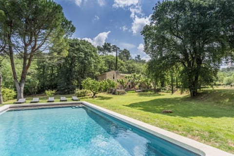 Superb house to rent for dream holidays in Ménerbes