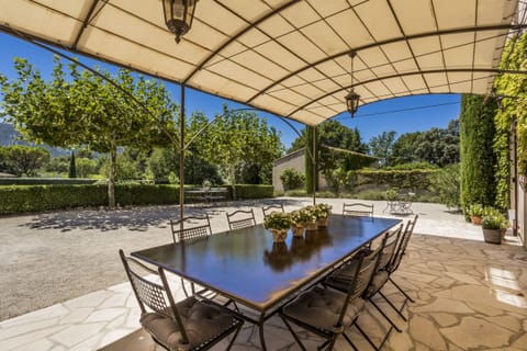 Dream holidays in the heart of Provence in Ménerbes