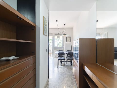 Sky, Furniture, Cloud, Plant, Table, Building, Chair, Interior Design, Tree, Urban Design