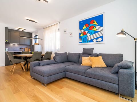 Sky, Building, Snow, Plant, Window, Tree, House, Freezing, Slope, Natural Landscape