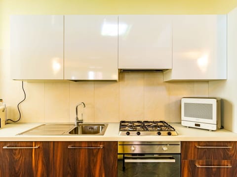 Sky, Building, Property, Table, Furniture, Cloud, Mountain, Interior Design, Outdoor Furniture, Wood