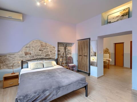Furniture, Property, Cabinetry, Picture Frame, Window, Building, Comfort, Azure, Drawer, Wood