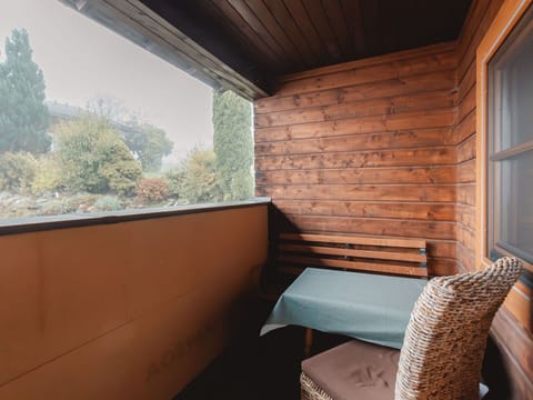 Building, Wood, Shade, Window, Interior Design, Floor, Real Estate, Hardwood, Tree, Flooring