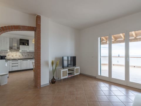 Cabinetry, Wood, Interior Design, Hall, Living Room, Floor, Flooring, Wood Stain, Building, Mirror