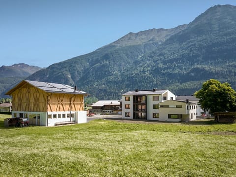 Sky, Mountain, Property, Building, Ecoregion, Plant, Nature, Natural Landscape, Land Lot, House