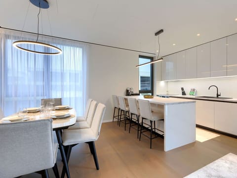 Water, Plant, Sky, Building, Azure, House, Swimming Pool, Tree, Rectangle, Window