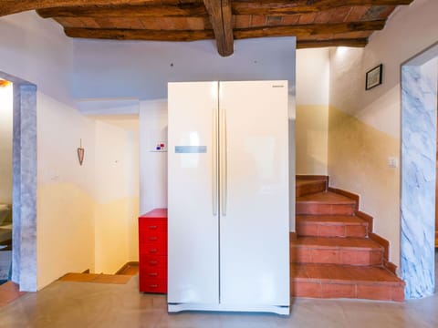 Building, Property, Wood, Interior Design, Door, House, Floor, Hall, Automotive Exterior, Wood Stain